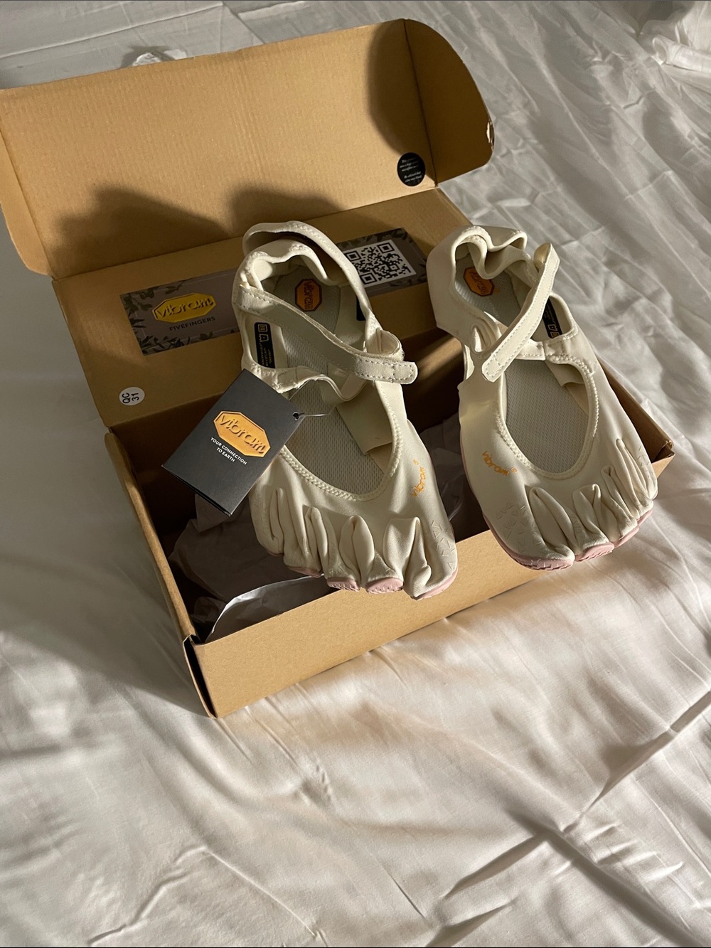 Vibram Women’s Cream FiveFingers Minimalist Toe Sneakers